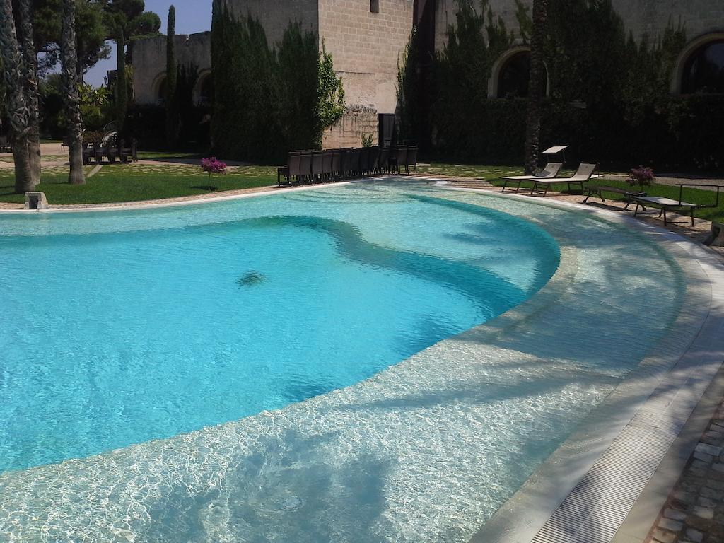 Relais Reggia Domizia Hotel 4*